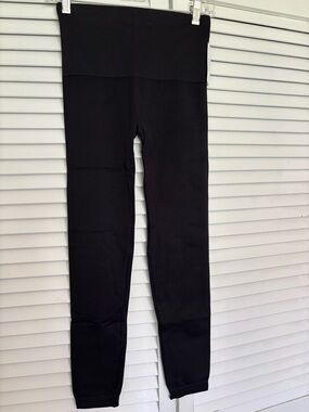 SPANX Very Black High-Rise Ankle Performance Leggings